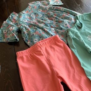 babyGap 3 piece outfit: leggings, onesie, and floral shirt size 18-24 months